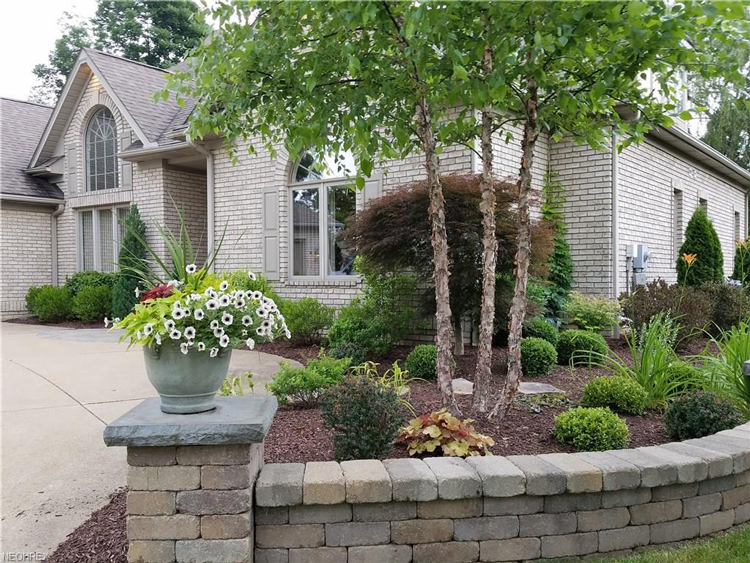 3904 Woodleigh Avenue Northwest, Canton 